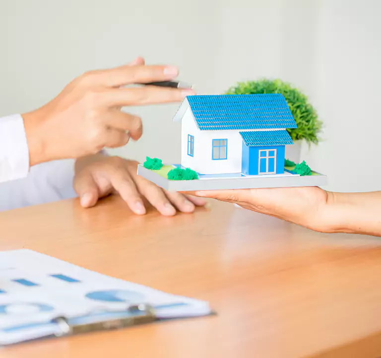 Why Choose Us to Sell a House with a Reverse Mortgage in Baldwin, NY?